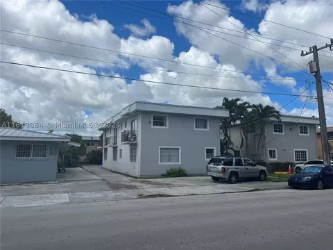 4320 NW 11th St, Miami, FL 33126