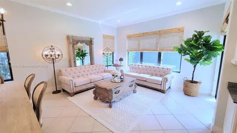 3326 W 97th Ter, Hialeah, FL 33018 photo 9