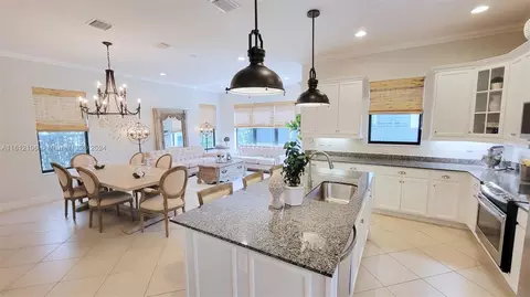 3326 W 97th Ter, Hialeah, FL 33018 photo 5
