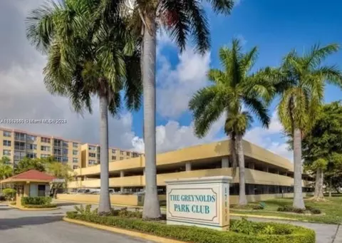 17890 W Dixie Hwy 601 Hwy #601, North Miami Beach, FL 33160
