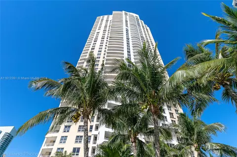 848 Brickell Key Dr #1601, Miami, FL 33131