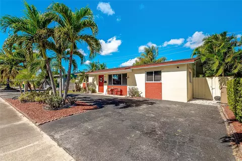 7711 NW 30th St, Hollywood, FL 33024