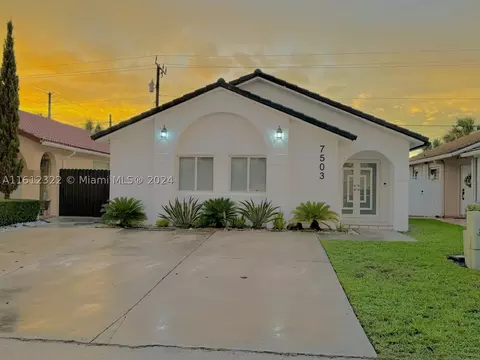 7503 NW 168th St, Hialeah, FL 33015