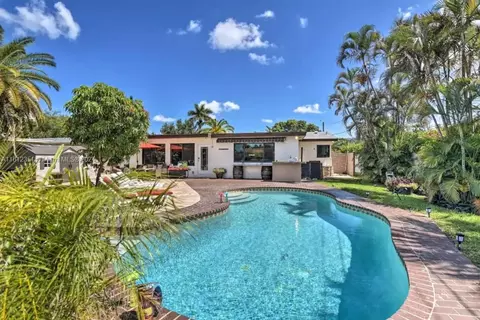 3819 Garfield St, Hollywood, FL 33021