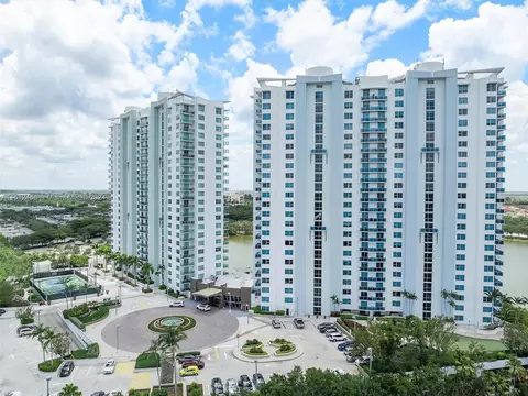 2681 N Flamingo Rd #1205S, Sunrise, FL 33323