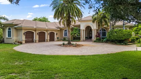 4371 NW 101st Dr, Coral Springs, FL 33065