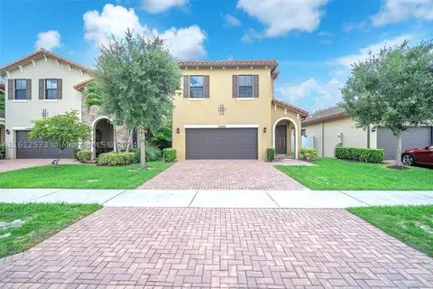 5500 NW 48th Ln, Tamarac, FL 33319