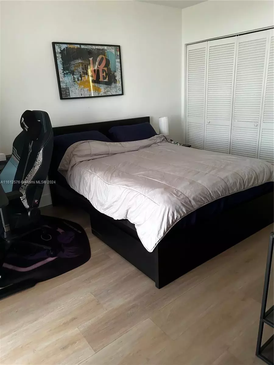 Bedroom - 900 SW 8th St #1403, Miami, FL 33130 photo 3 of 5