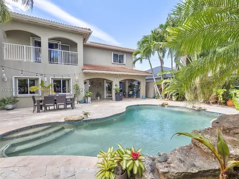 13630 SW 136th Ter, Miami, FL 33186