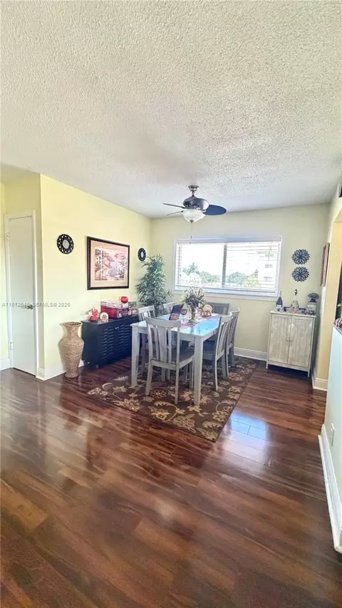 5300 Washington St #D309, Hollywood, FL 33021