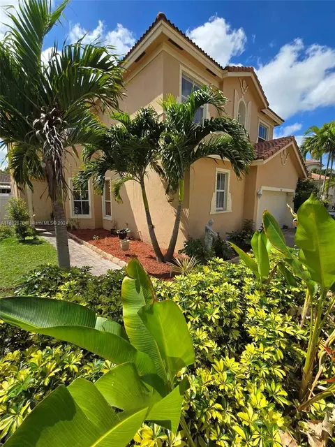 3748 NE 11th St, Homestead, FL 33033