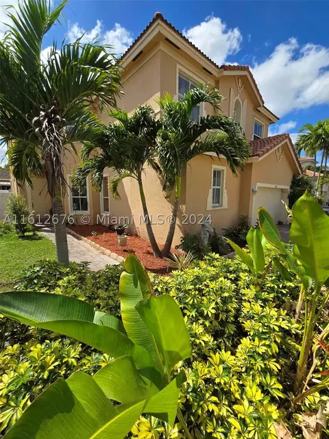 3748 NE 11th St, Homestead, FL 33033