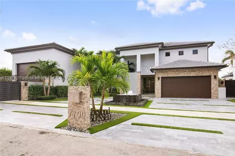 7700 NW 163rd St, Miami Lakes, FL 33016