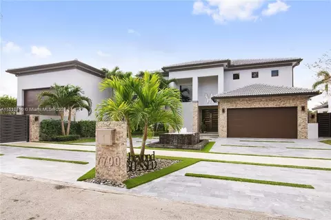 7700 NW 163rd St, Miami Lakes, FL 33016