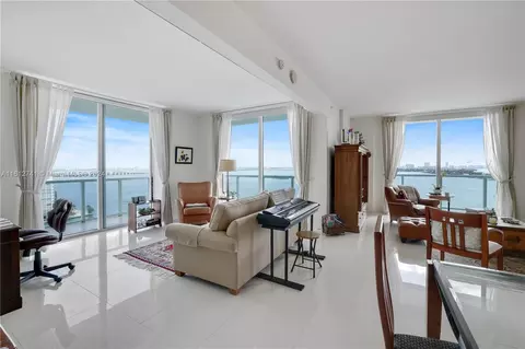 1900 N Bayshore Dr #1702, Miami, FL 33132