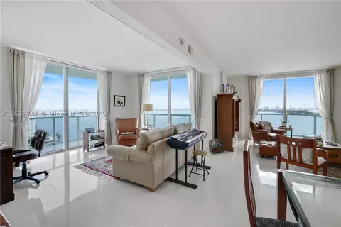 1900 N Bayshore Dr #1702, Miami, FL 33132