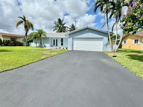 1262 NW 84th Dr, Coral Springs, FL 33071