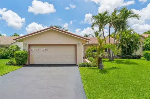 881 NW 87th Ave, Coral Springs, FL 33071