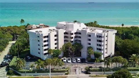 4201 N Ocean Dr #504, Hollywood, FL 33019