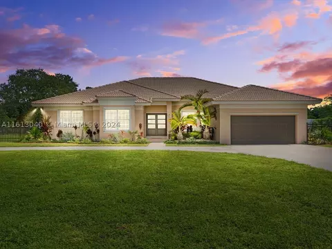 15881 SW 254th St, Homestead, FL 33031