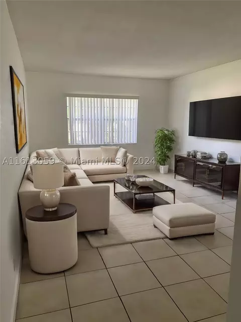 4775 NW 9th Dr #4775, Plantation, FL 33317