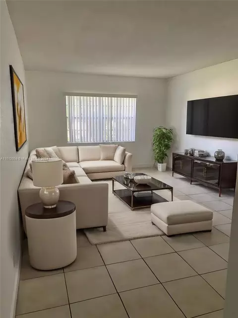 4775 NW 9th Dr #4775, Plantation, FL 33317