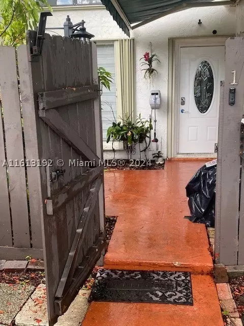 11332 SW 69th Ter #11332, Miami, FL 33173