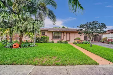 4460 NW 203rd Ter, Miami Gardens, FL 33055
