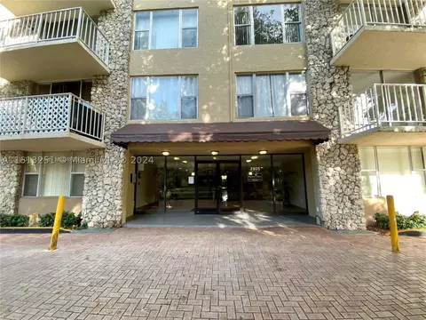 1805 Sans Souci Blvd #215, North Miami, FL 33181