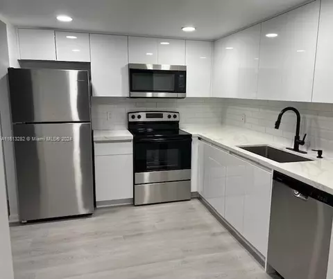 800 SW 131st Ave #408F, Pembroke Pines, FL 33027