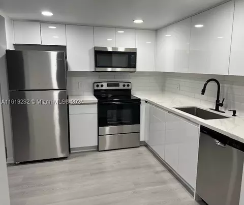 800 SW 131st Ave #408F, Pembroke Pines, FL 33027