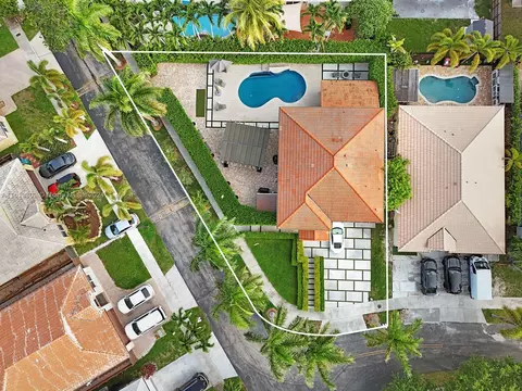 16434 SW 75th Ter, Miami, FL 33193