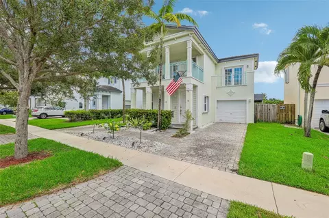 155 NE 32nd Ter, Homestead, FL 33033