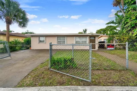 2980 NW 8th Pl, Fort Lauderdale, FL 33311