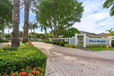14229 SW 97th Ter #14229, Miami, FL 33186