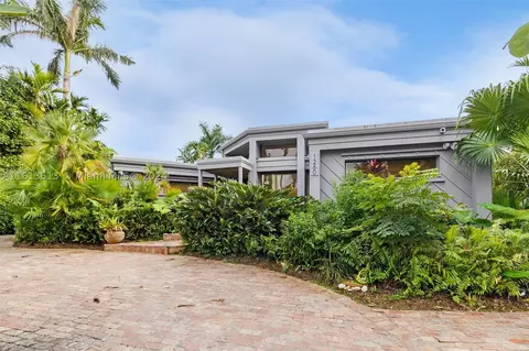 1260 97th St, Bay Harbor Islands, FL 33154
