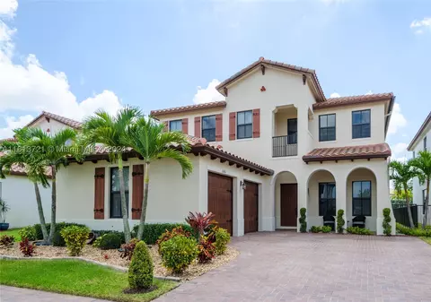 2686 NW 83rd Way, Pembroke Pines, FL 33024