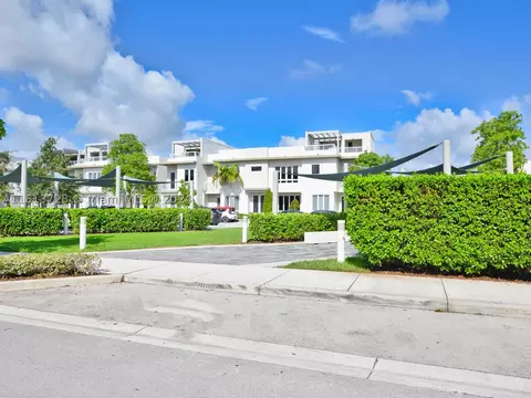 6423 NW 104th Path, Doral, FL 33178