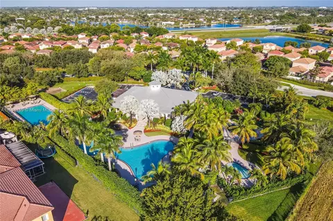 2214 NE 41st Ave, Homestead, FL 33033