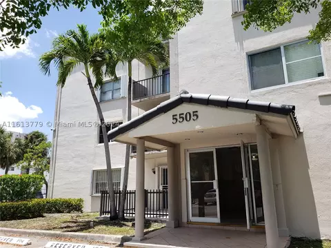 5505 NW 7th St #W103, Miami, FL 33126
