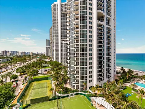 18001 Collins Ave #804, Sunny Isles Beach, FL 33160