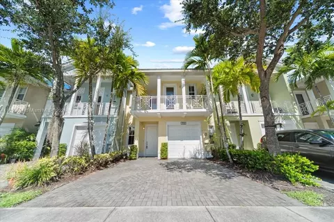 7450 NW 114th Path #7450, Doral, FL 33178