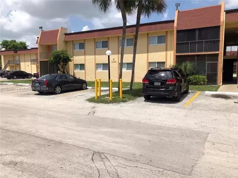 2950 NW 55th Ave #1D, Lauderhill, FL 33313