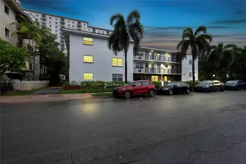 318 Majorca Ave #205, Coral Gables, FL 33134