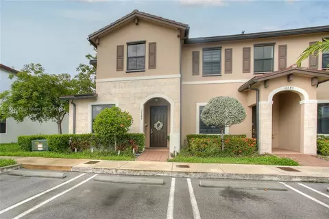 10589 W 34th Ct, Hialeah, FL 33018