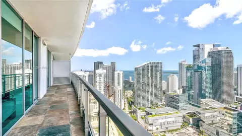 92 SW 3rd St #4804, Miami, FL 33130