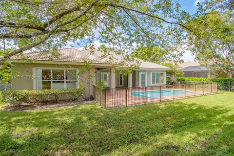 6742 NW 108th Ave, Parkland, FL 33076