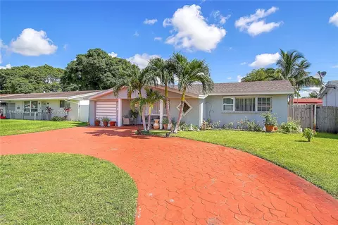 7917 Shalimar St, Miramar, FL 33023