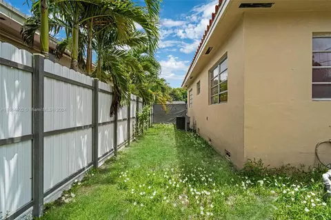 171 W 30th St, Hialeah, FL 33012 photo 5