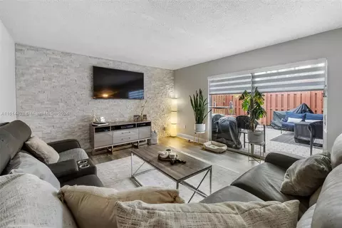 22169 Boca Rancho Dr #B, Boca Raton, FL 33428